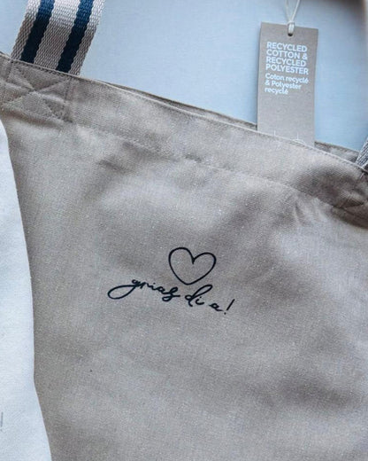 NS110 | Große Shopping- &amp; Strandtasche „Griass di | Griass di a“ – recycelt &amp; richtig lässi